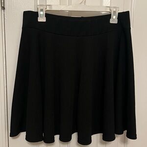 Black Textured Mini Circle Skater Skirt | Size XXL